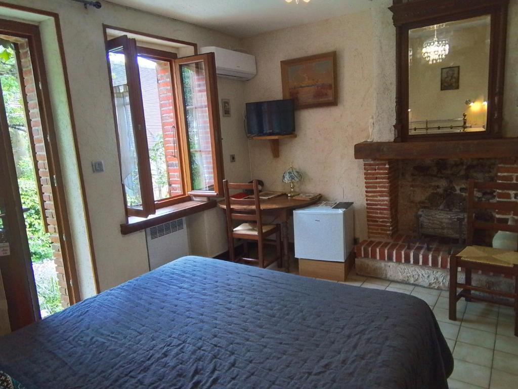 Kuchyň nebo kuchyňský kout v ubytování Chambres d'hôtes Châtres-Sur-Cher