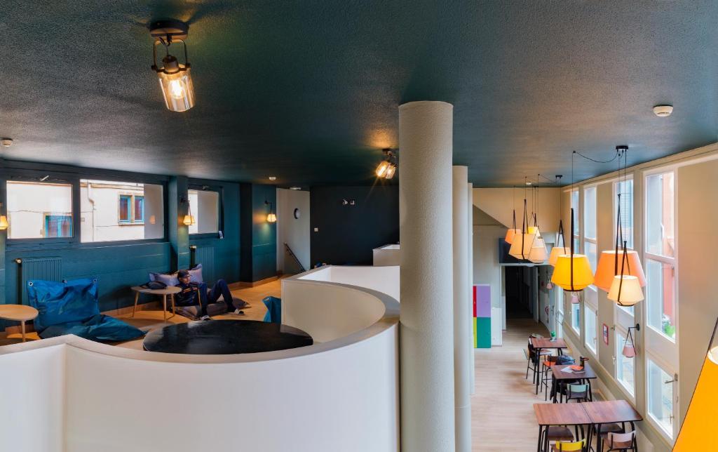 Posezení v ubytování Hostel Lyon Centre
