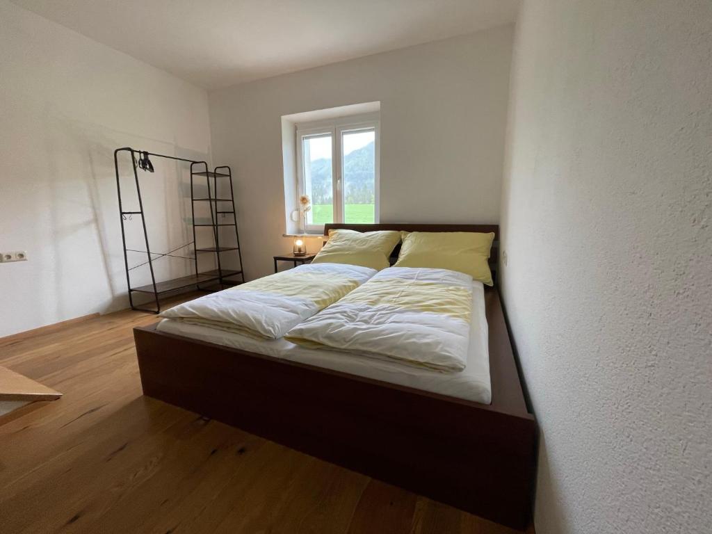 Postel nebo postele na pokoji v ubytování Ferienwohnung Igerc