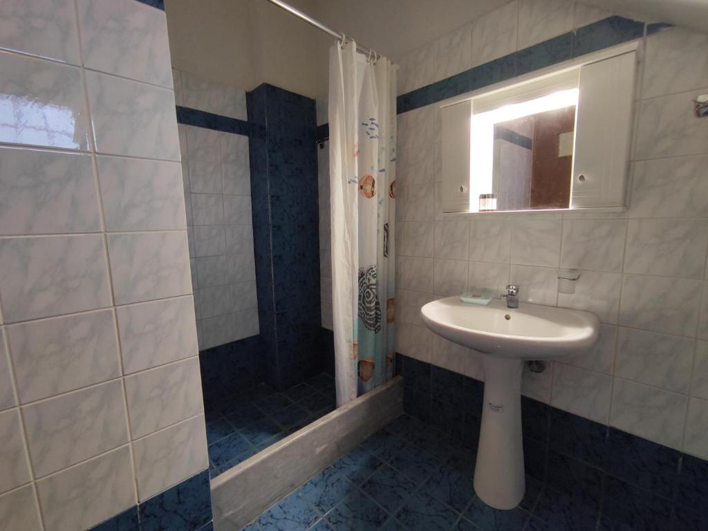 Koupelna v ubytování Bouka Apartment