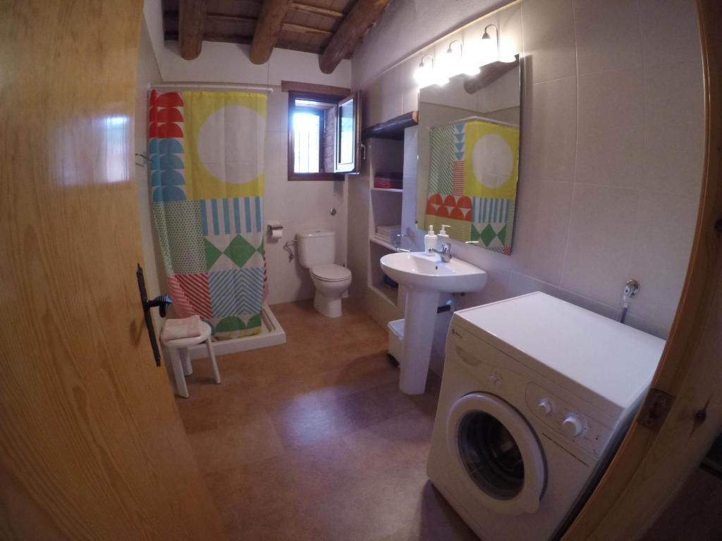 Koupelna v ubytování Apartamento en pleno Montseny Mas Romeu Turisme Rural