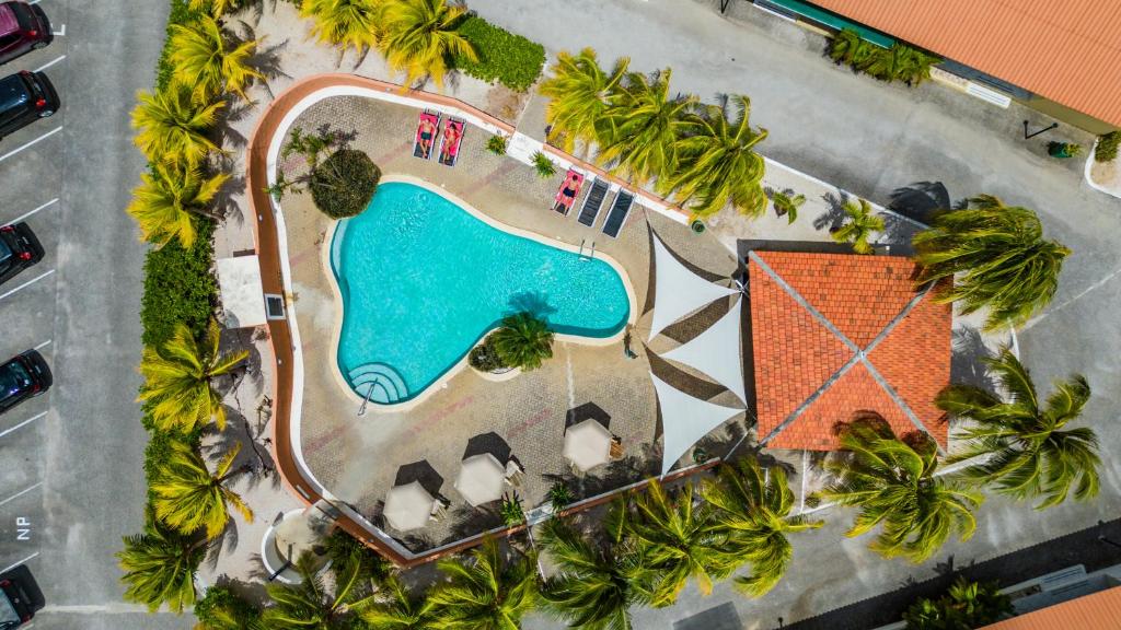Bazén v ubytování ABC Resort Curacao nebo v jeho okolí
