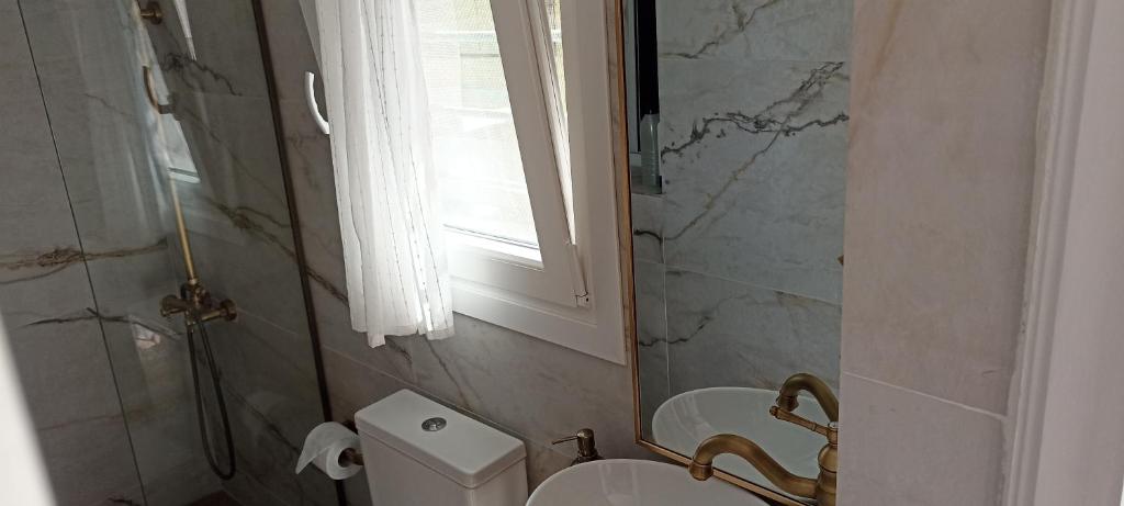 Athina's little apartment - 19