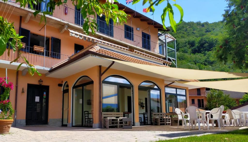 Budova, kde se hotel nachází