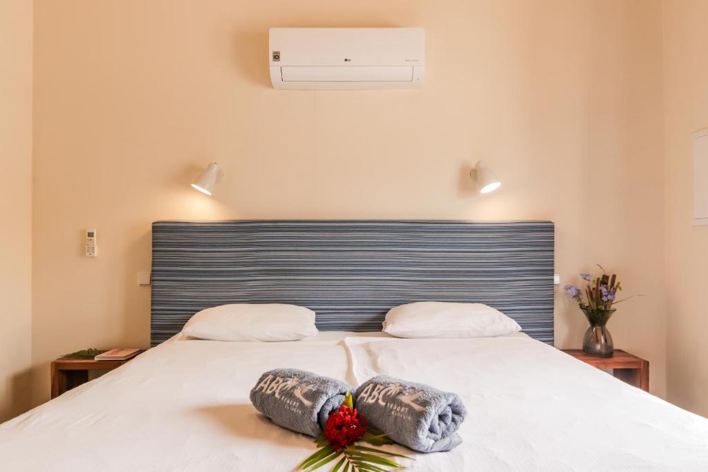 Postel nebo postele na pokoji v ubytování ABC Resort Curacao