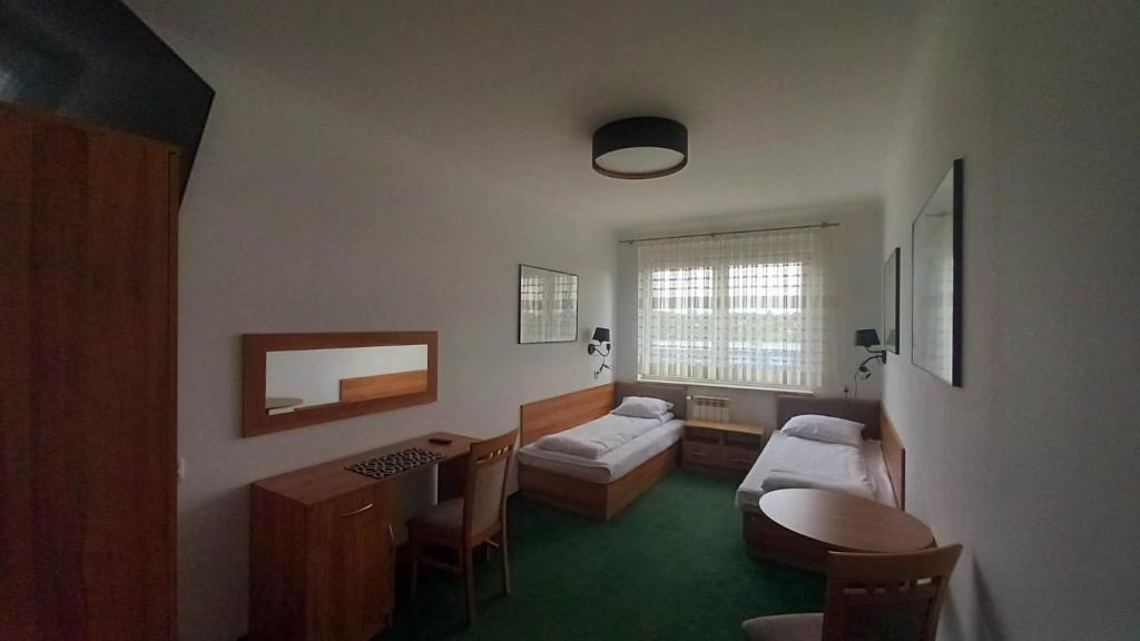 Hotel i Restauracja 13 Smaków - Double Or Twin Room With Bathroom