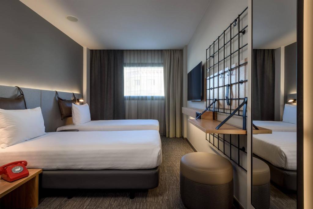 Moxy Lisbon City - Resim 23