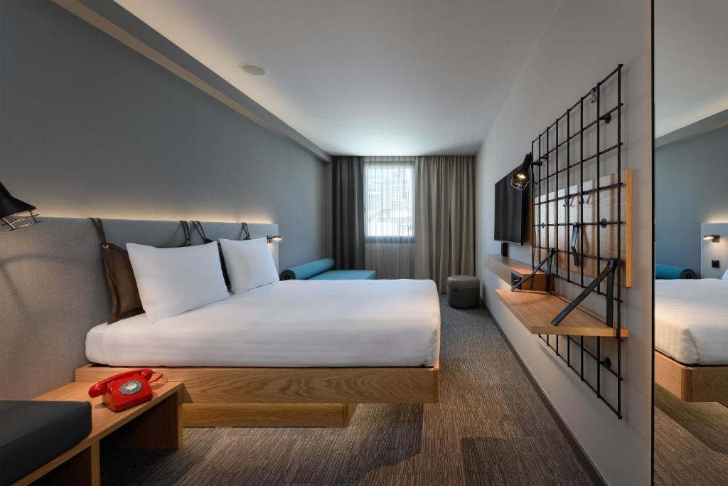 Moxy Lisbon City - Resim 15