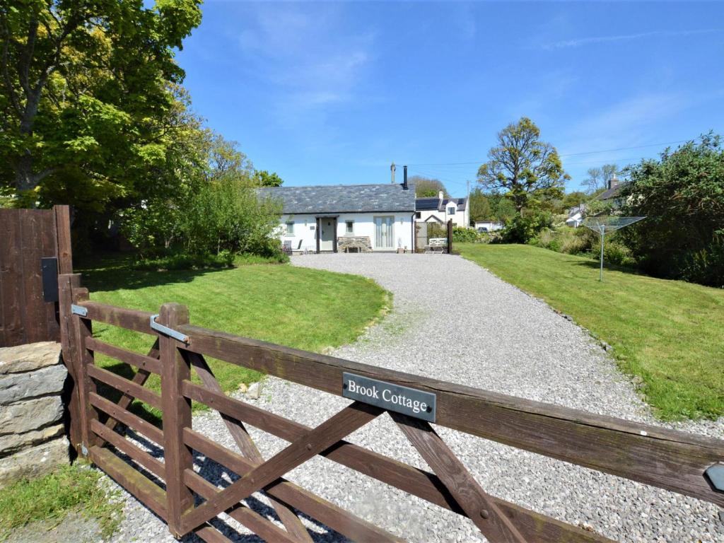 Brook Cottage, Beaumaris (updated prices 2024)