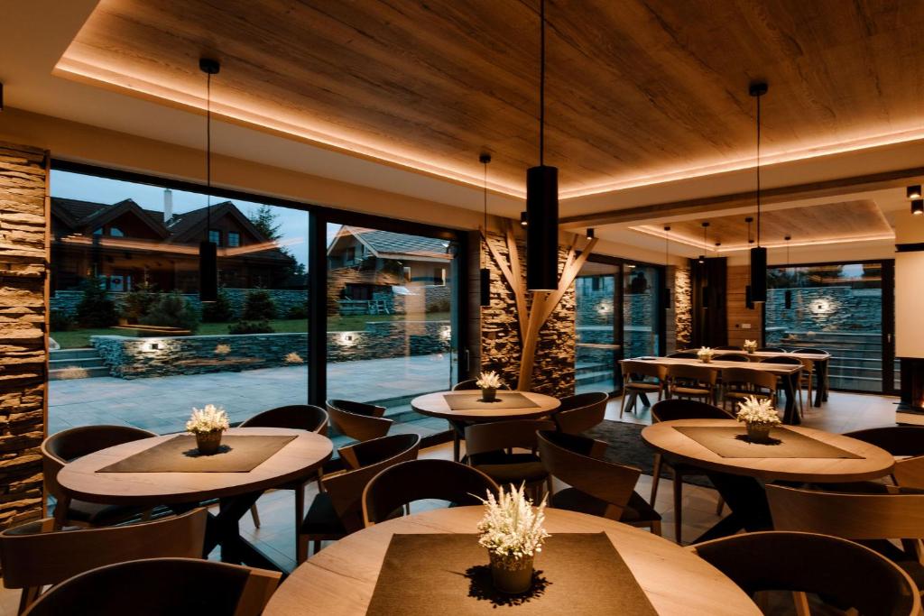 Restaurace v ubytování Villa Greystone