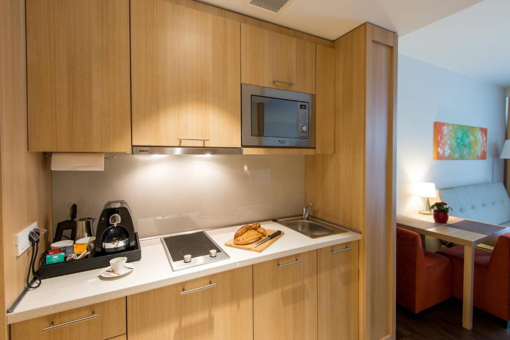 Kuchyň nebo kuchyňský kout v ubytování Residence Inn by Marriott Sarajevo