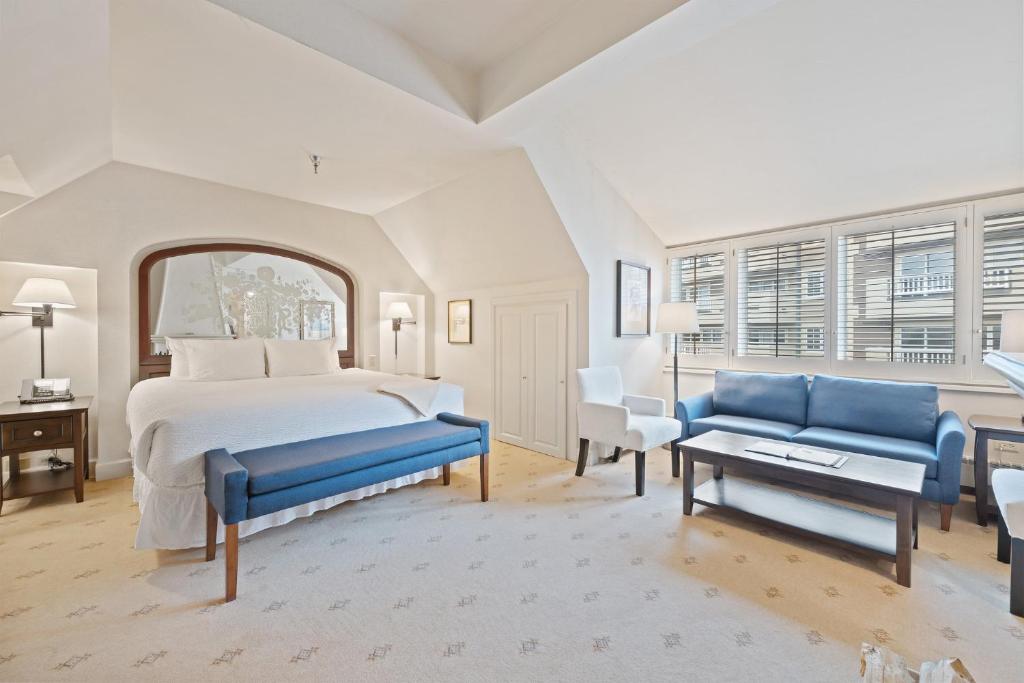 Poste Montane Lodge by East West Photo