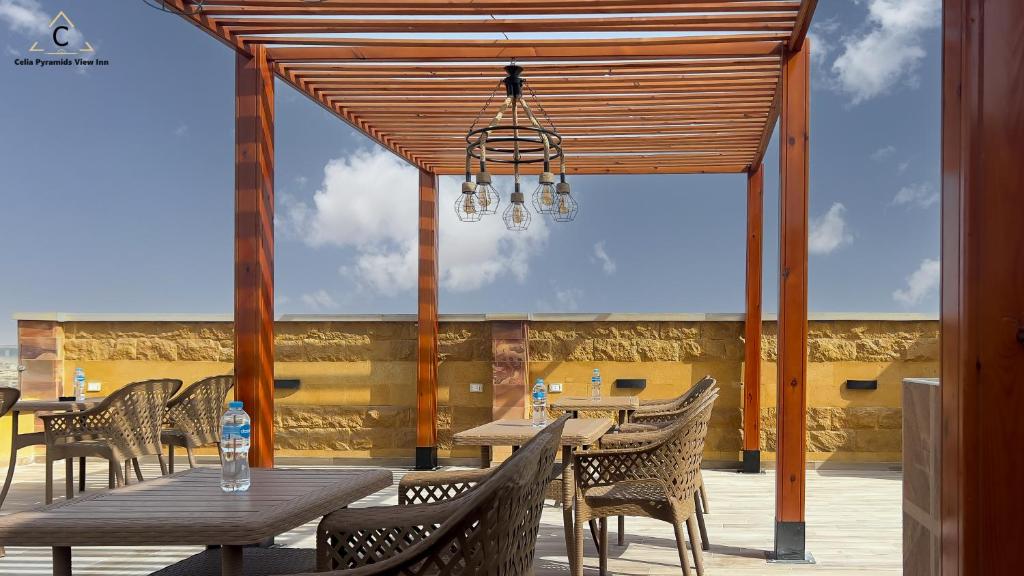 Balkón nebo terasa v ubytování Celia Pyramids View inn