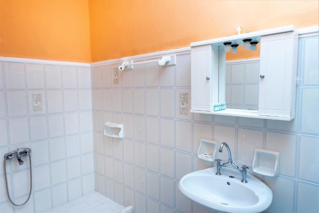 Koupelna v ubytování Zois Apartments