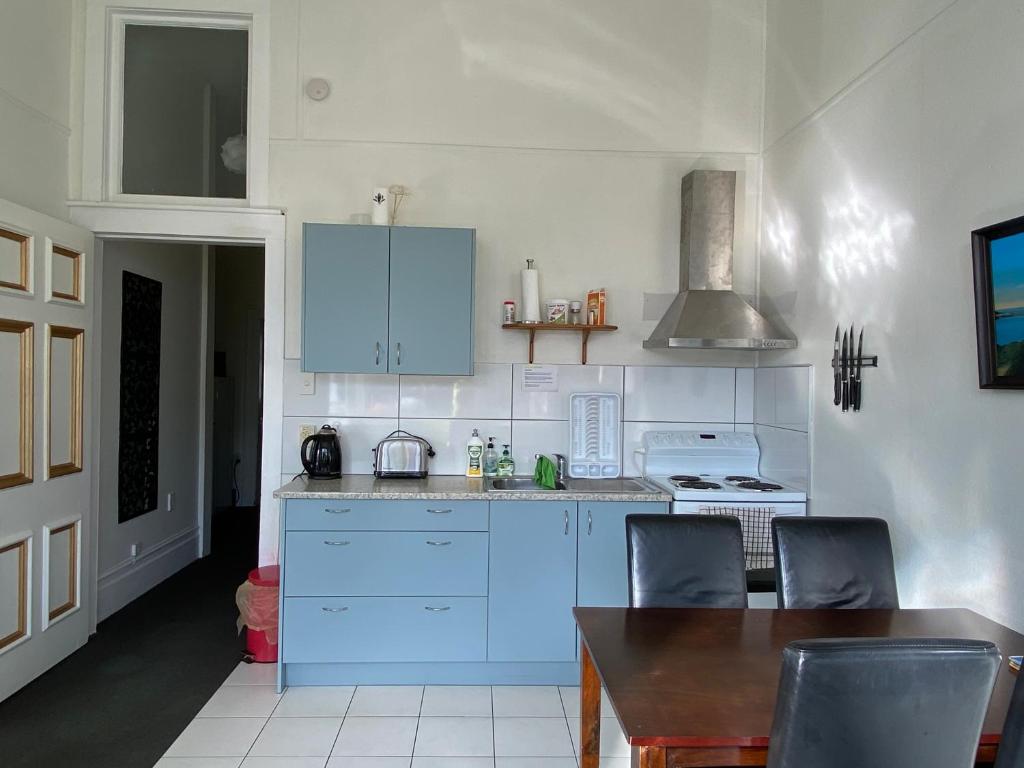 Beach house in Oriental Parade - Resim 4