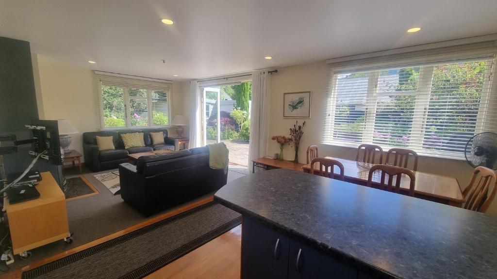 22c Scarborough Tce - Resim 12