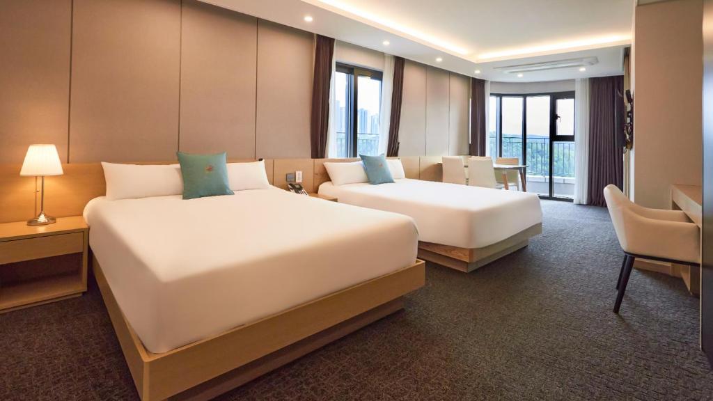 Chuncheon Eston Hotel - Suite Familiar