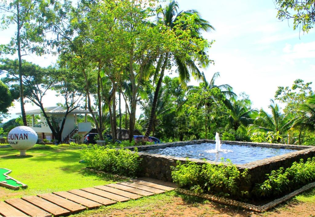 Zahrada ubytování Bakasyunan Resort and Conference Center - Tanay