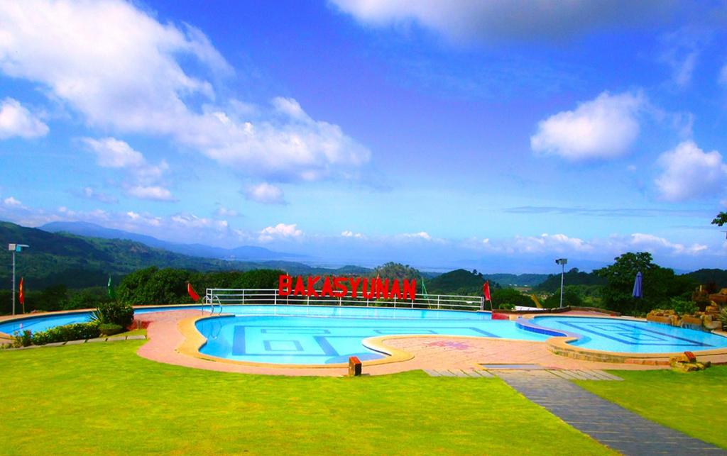 Bazén v ubytování Bakasyunan Resort and Conference Center - Tanay nebo v jeho okolí
