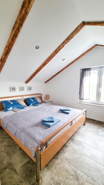 Apartman Valja - 55m2 - Sea View - Garden - Grill - Housity