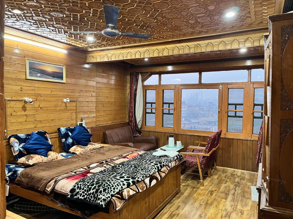 SUN N SHADE GUEST HOUSE, Srinagar (updated prices 2024)
