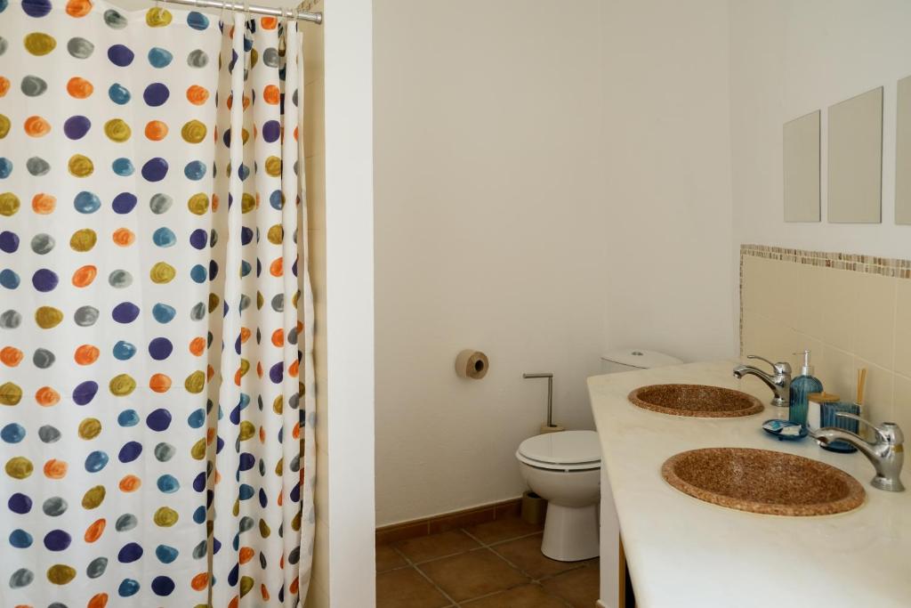 Bathroom sa Além Tejo Guesthouse