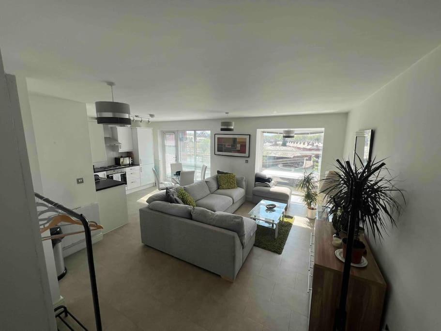 City centre 2 bed apartment, Chester (updated prices 2024)