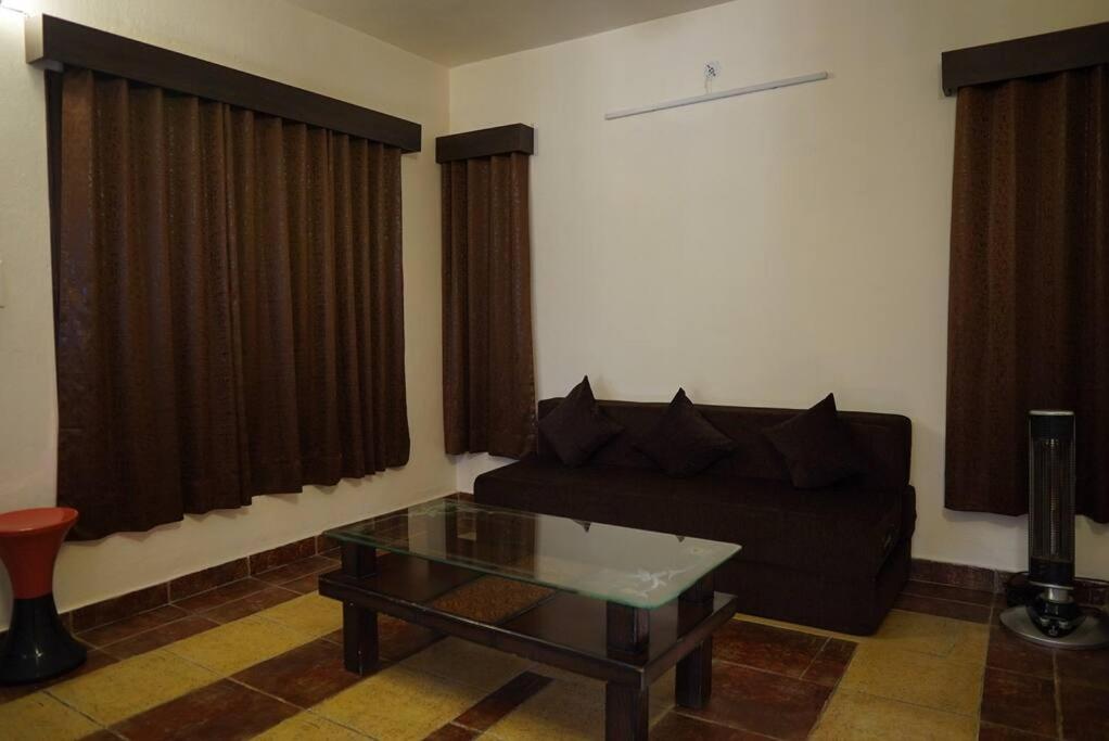 Gallery image of Pine Cone Cottage with Excellect Mountain View!! in Nainital