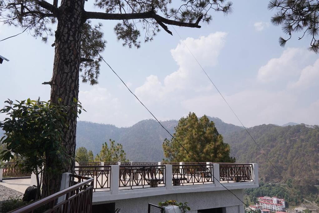 Gallery image of Pine Cone Cottage with Excellect Mountain View!! in Nainital