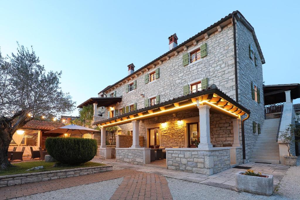 Imagen de la galería de B & B Casa Rustica Dva Baladura Rooms, en Kanfanar