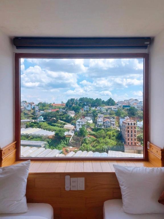 Khu vực ghế ngồi tại Hoàng Yến Villa Dalat
