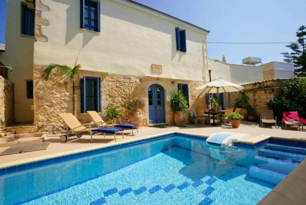 Villa Epavlis Plaka, Greece