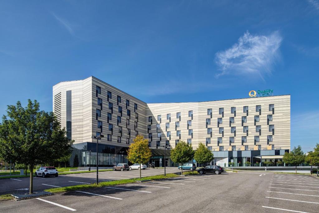 Quality Hotel Ostrava City - Resim 6