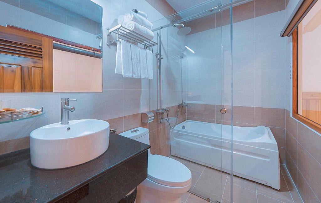 Phòng tắm tại Hoàng Yến Villa Dalat