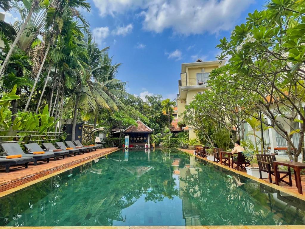 Bazén v ubytování Home Indochine d'Angkor Hotel nebo v jeho okolí