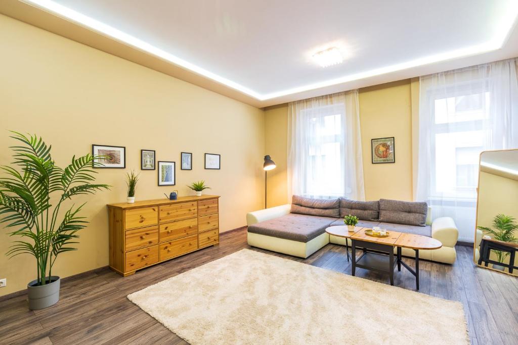 Vibrant and spacious downtown Budapest flat 1066 Budapest, 25 Dessewffy utca kép - 1