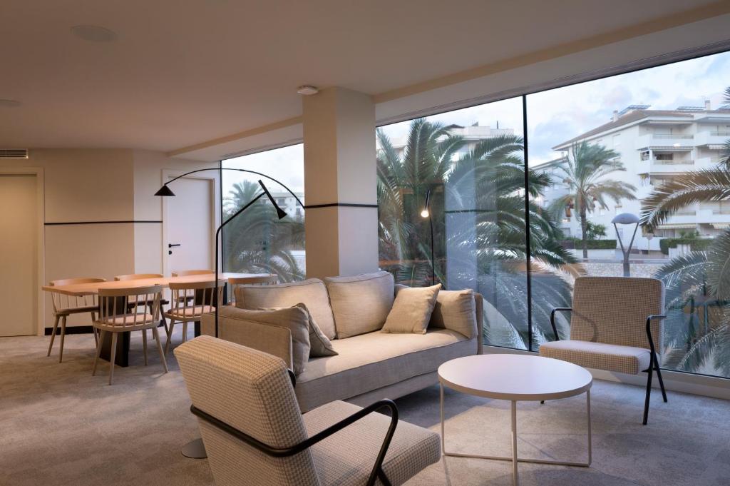 O zonă de relaxare la Akquaaa Boutique Hotel