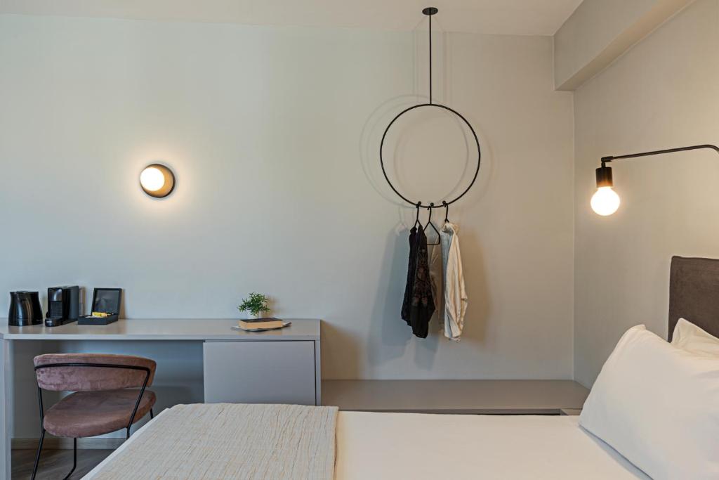 BED in Athens - Resim 22