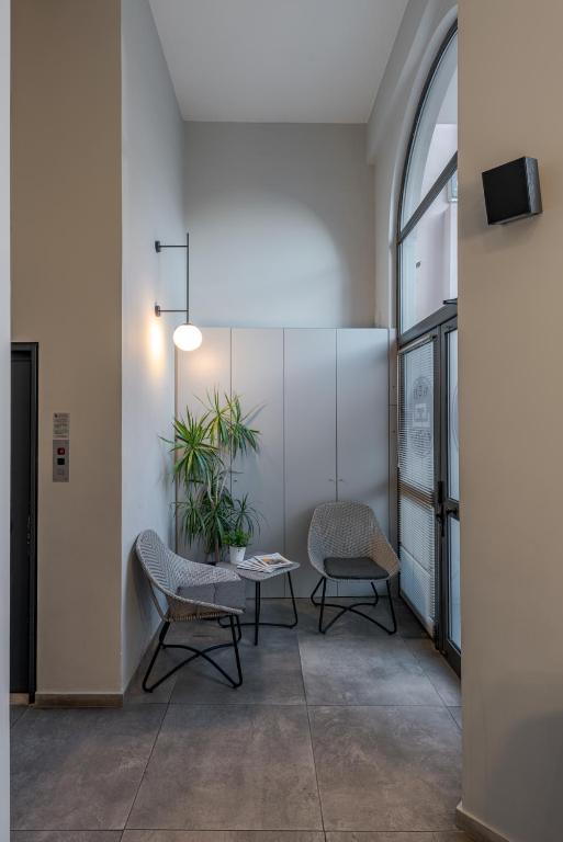 BED in Athens - Resim 38