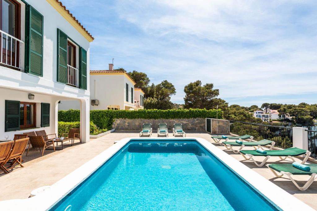 Bazén v ubytování Villa Vista Alegre - Cala Galdana nebo v jeho okolí
