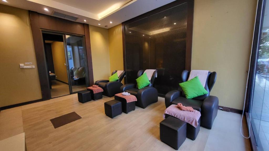 ASHLEE Plaza Patong Hotel & Spa - Resim 38