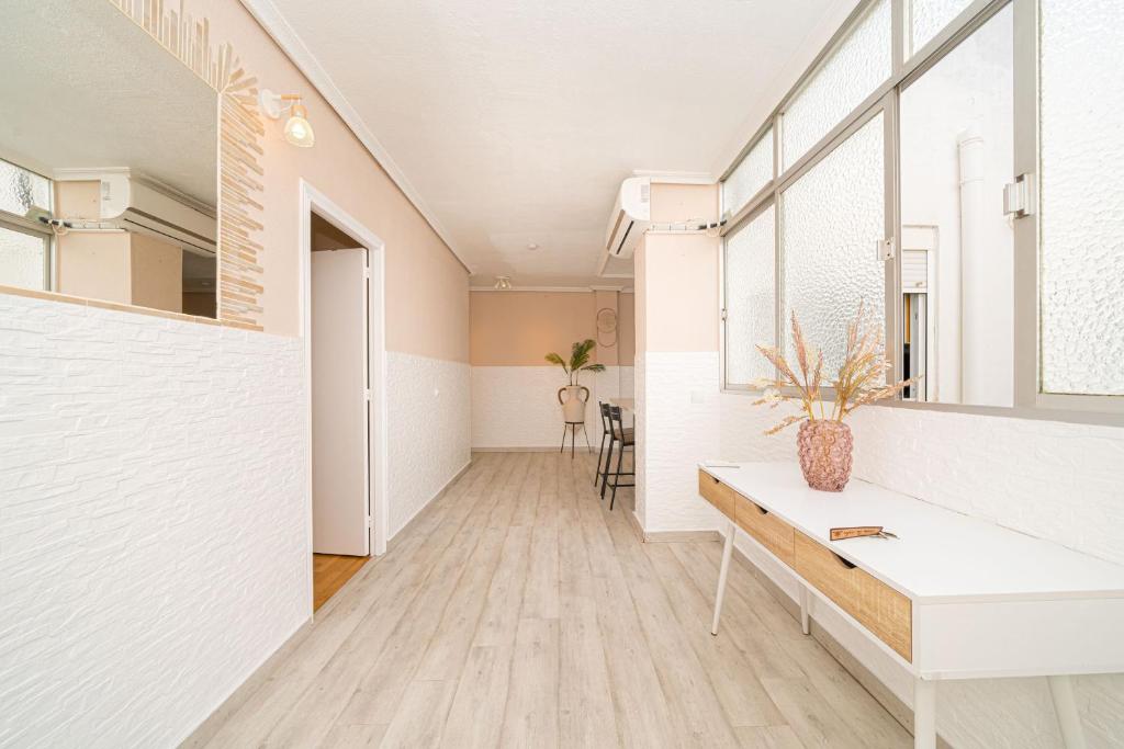 Fotografie z fotogalerie ubytování Casa Terra: Apartment 50 meters from the beach v destinaci Torrevieja