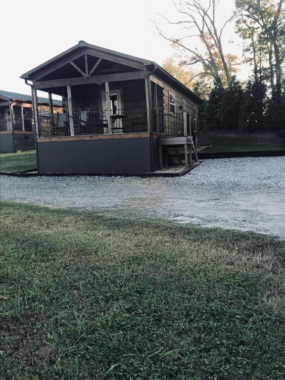 Close To Wineries, Pet Friendly, Ac, Tryon Updated 2024 Prices