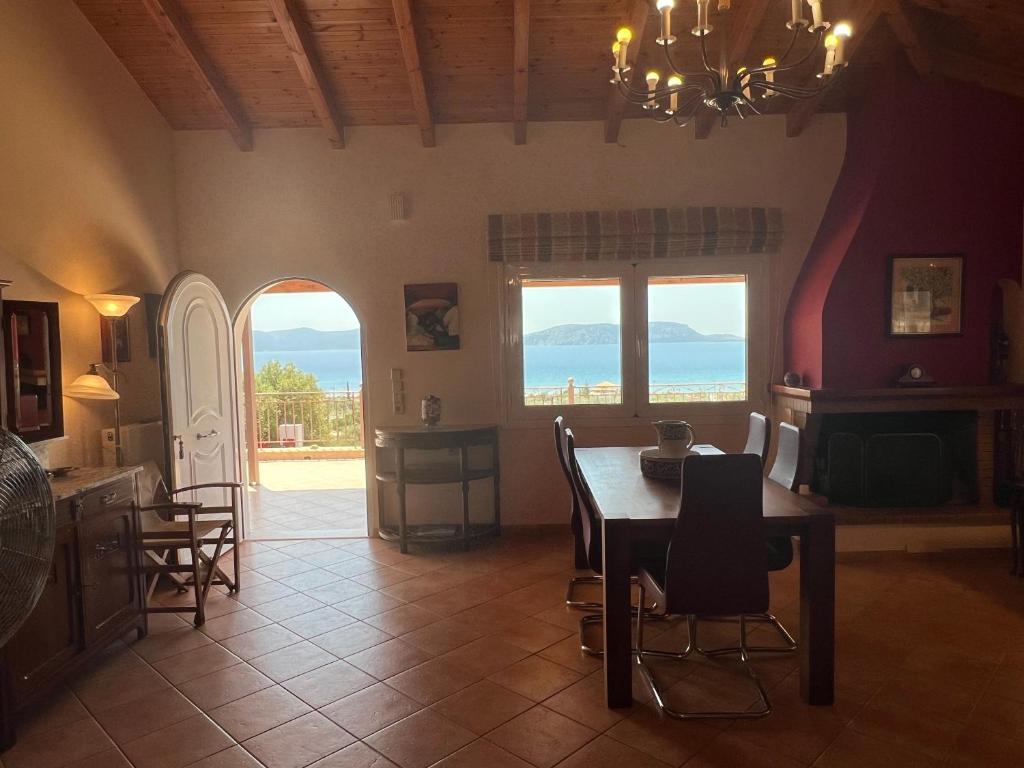 Fotografia z galérie ubytovania Sea View Villa Ermioni v destinácii Ermioni