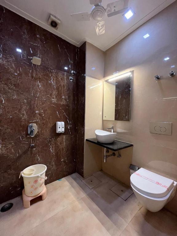 Koupelna v ubytování Hotel Moti Palace
