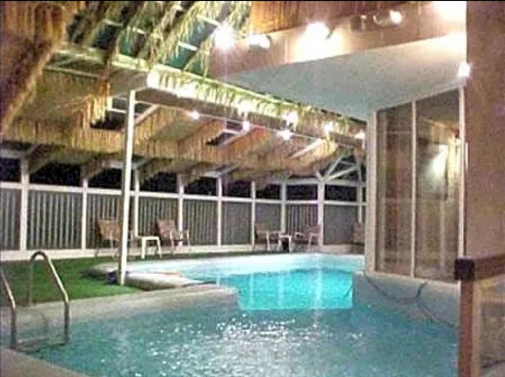 Royal Garden Hotel tesisinde veya buraya yakın yüzme havuzu