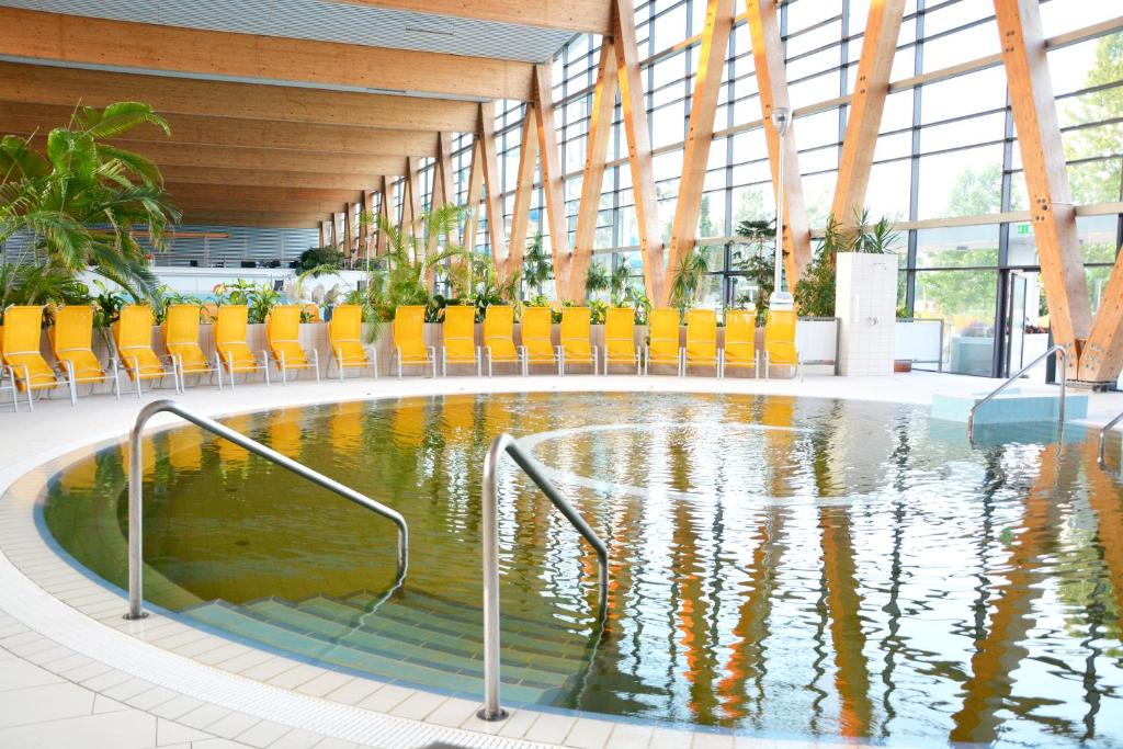 Bazén v ubytování Aqua Hotel nebo v jeho okolí