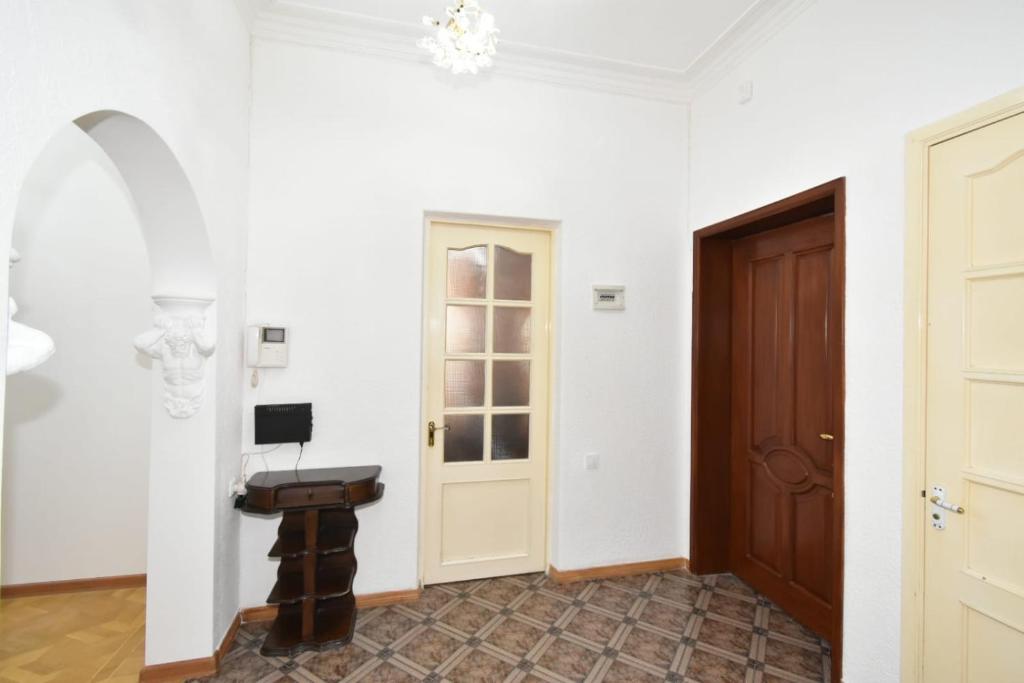 TV a/nebo společenská místnost v ubytování Guesthouses Opera