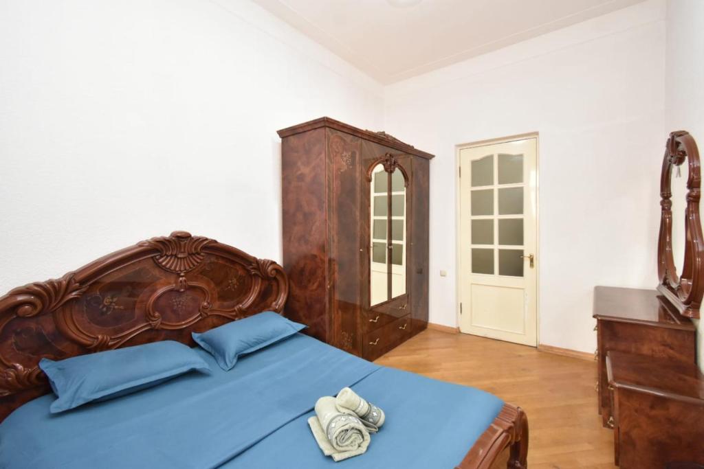 Postel nebo postele na pokoji v ubytování Guesthouses Opera