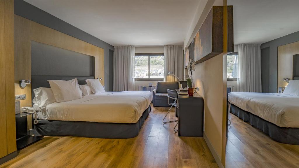 Roc Blanc Hotel & Spa - Classic Triple Room